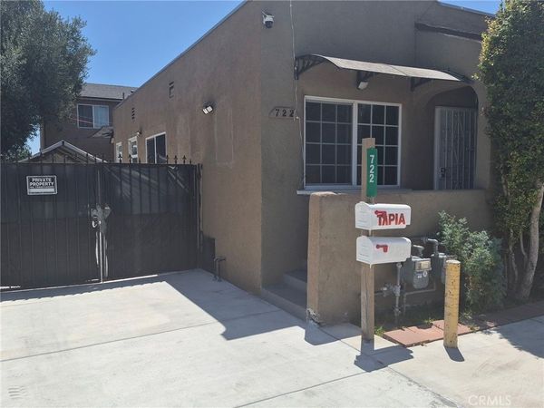 722 E 79th, Los Angeles, CA 90001