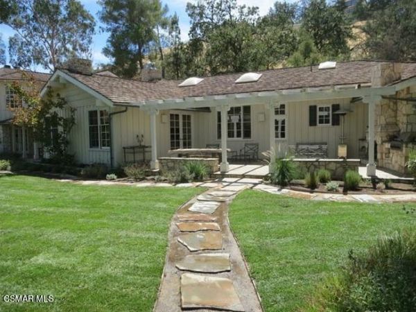 5537 Round Meadow Road, Hidden Hills, CA 91302