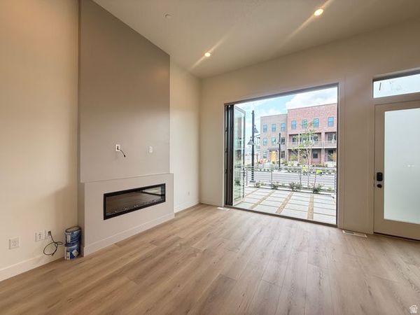 5353 W CENTER FIELD DR S, Unit 125, South Jordan, UT 84009