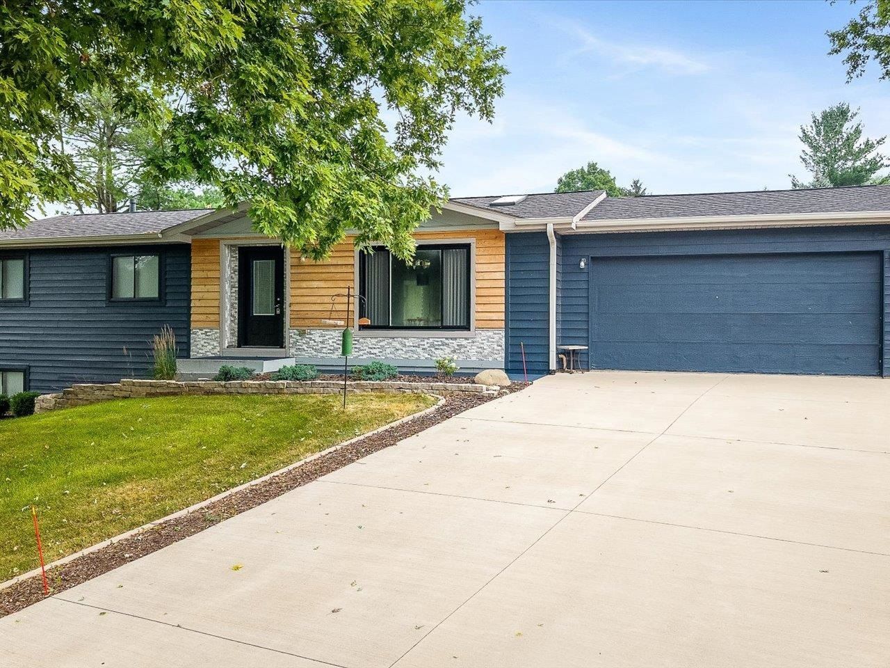 336 Forestcliff Circle, Lake Summerset, IL 61019 Main Photo