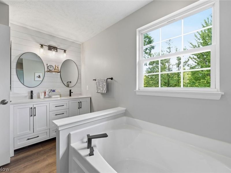 32110 Cozy Meadow Court, North Ridgeville, OH 44039 Photo 21