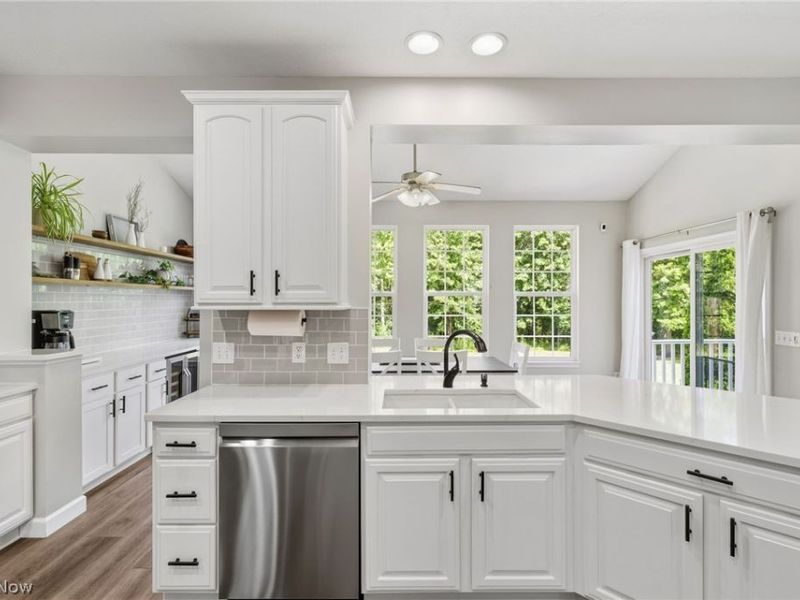 32110 Cozy Meadow Court, North Ridgeville, OH 44039 Photo 7