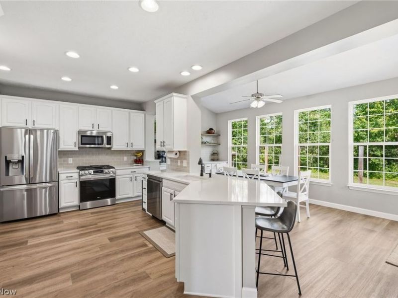 32110 Cozy Meadow Court, North Ridgeville, OH 44039 Photo 8