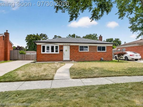 11338 Dale Avenue, Warren, Mi 48089