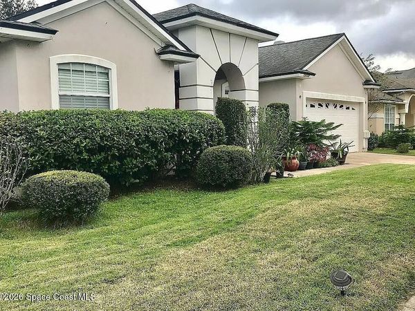 13044 Notre Dame Lane N , Jacksonville, FL 32218
