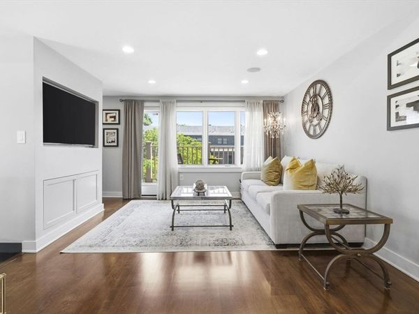141 W Concord St, Unit 3, Boston, MA 02118