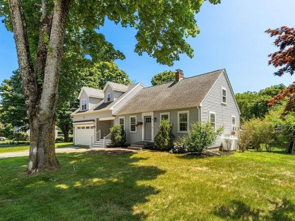 67 Maple St, Wenham, MA 01984