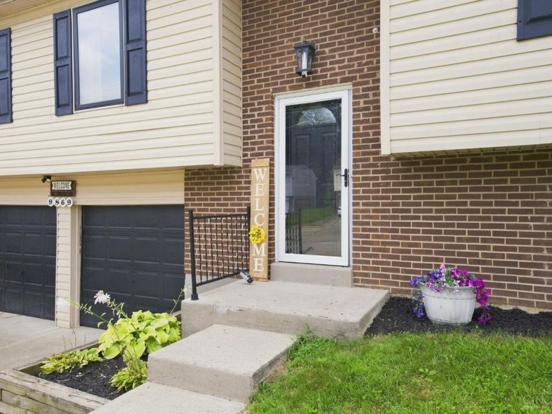 9869 Greenriver, Colerain Township, OH 45231 Photo 2
