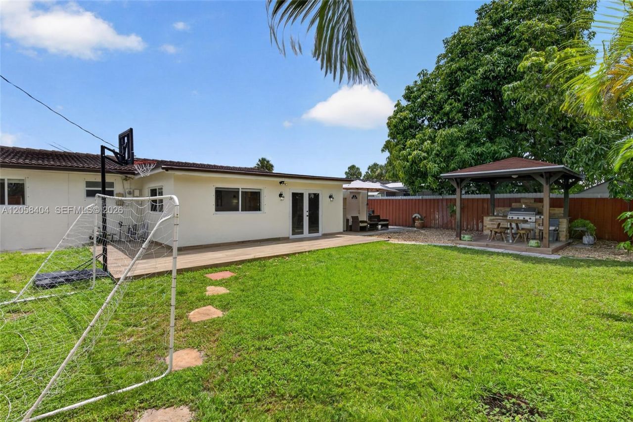 1271 W 78th St , Hialeah, FL 33014 Photo