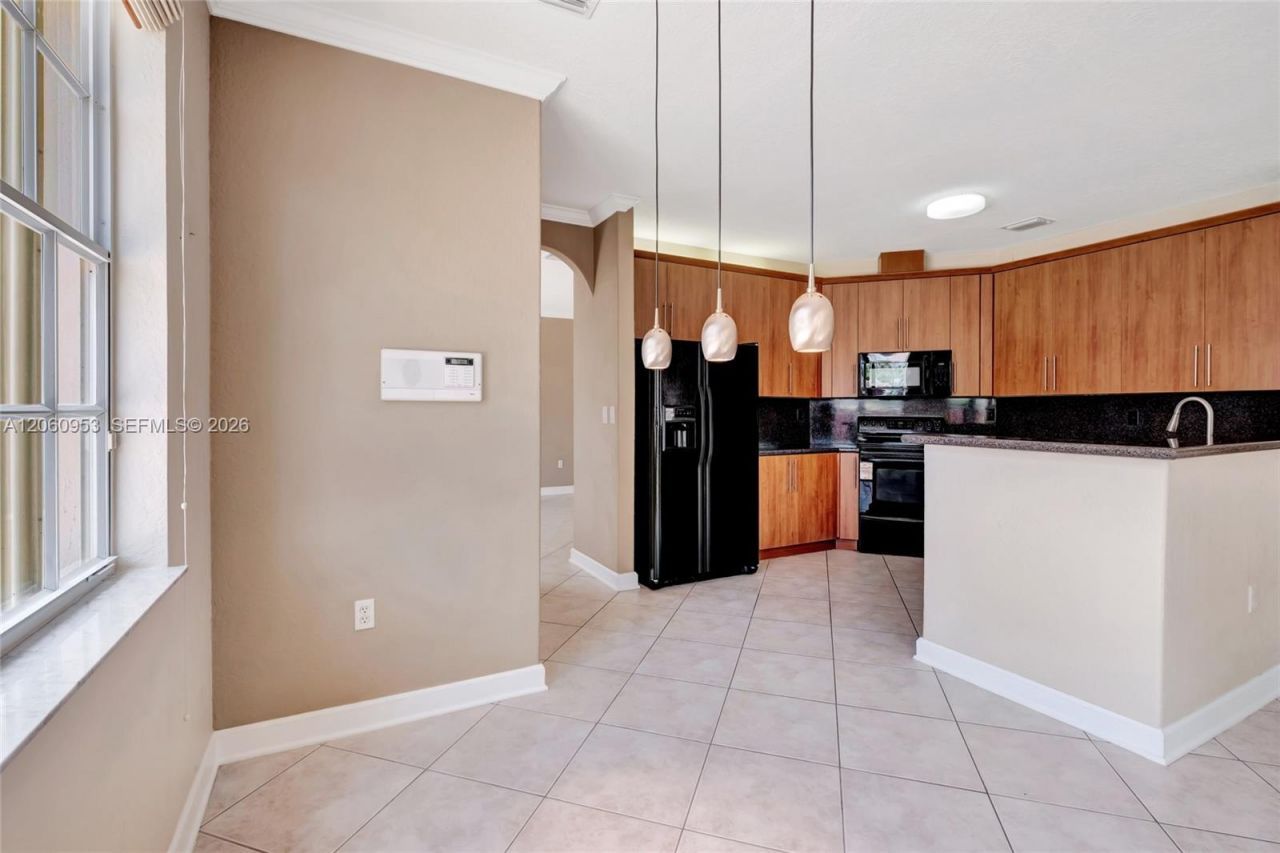14443 SW 12th Ln, Miami, FL 33184 Photo
