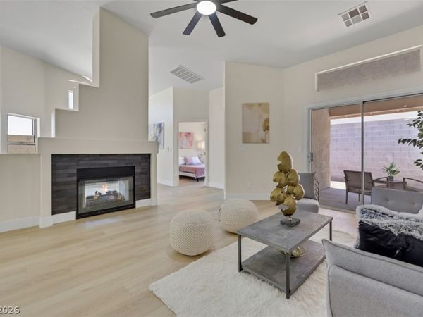 3353 Trevet Street , Unit 103, Las Vegas, NV 89129