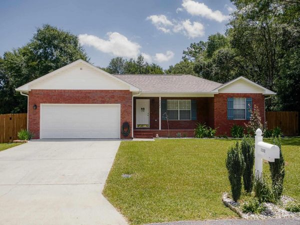 7282 Birdie Ln, Milton, FL 32570