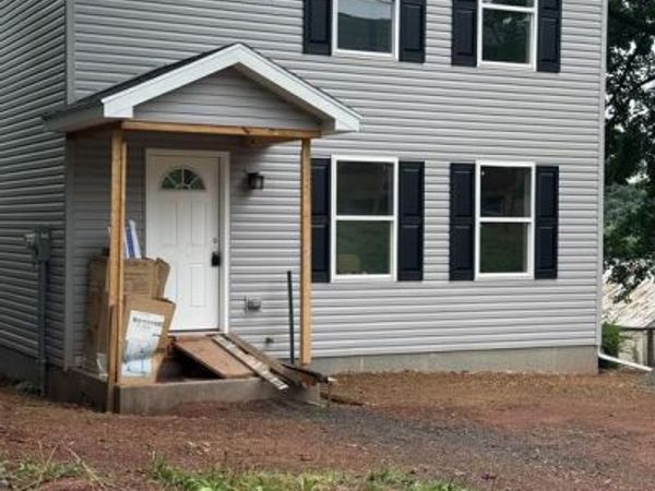 24 N 6TH STREET, HALIFAX, PA 17032