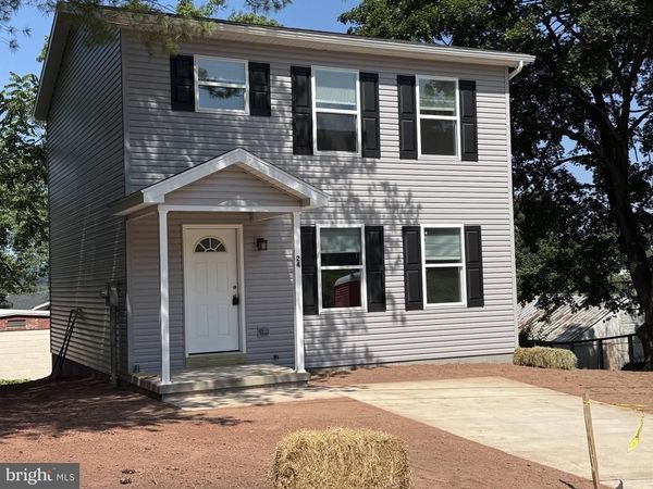 24 N 6TH STREET, HALIFAX, PA 17032