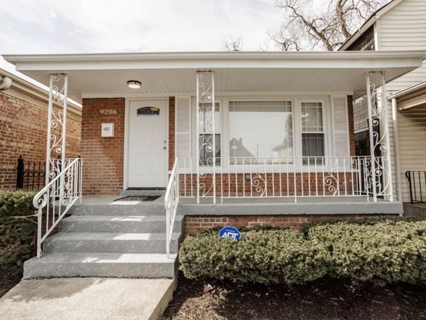 9206 S Harper Avenue , Chicago, IL 60619