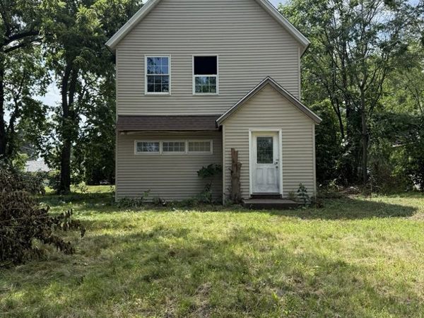 2132 9th Street , Rock Island, IL 61201