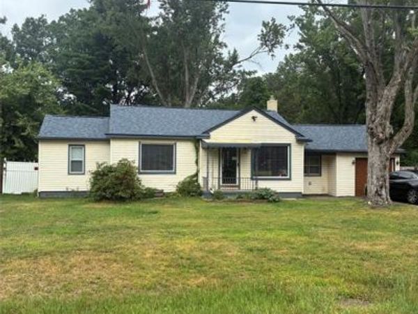 21148 Midway Avenue , Southfield, MI 48075