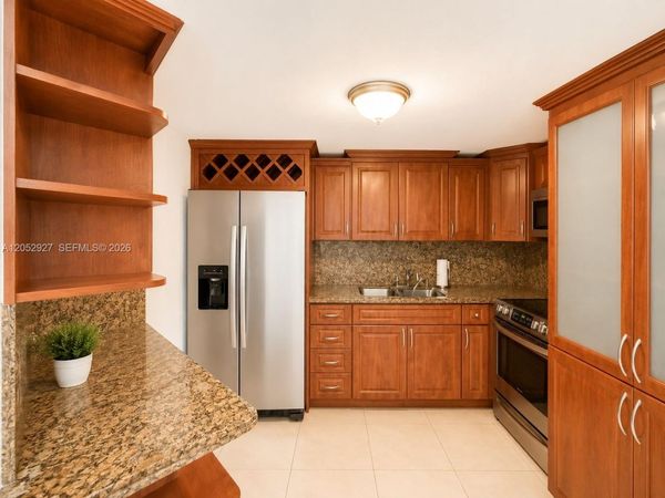 825 Brickell Bay Dr , Unit 1245, Miami, FL 33131
