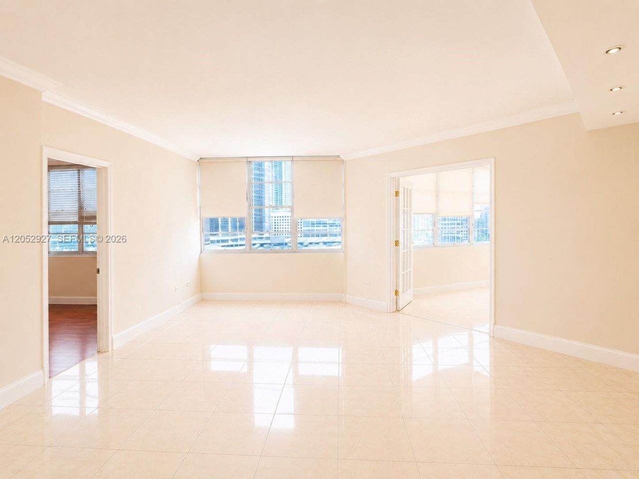 825 Brickell Bay Dr , Unit 1245, Miami, FL 33131 Photo