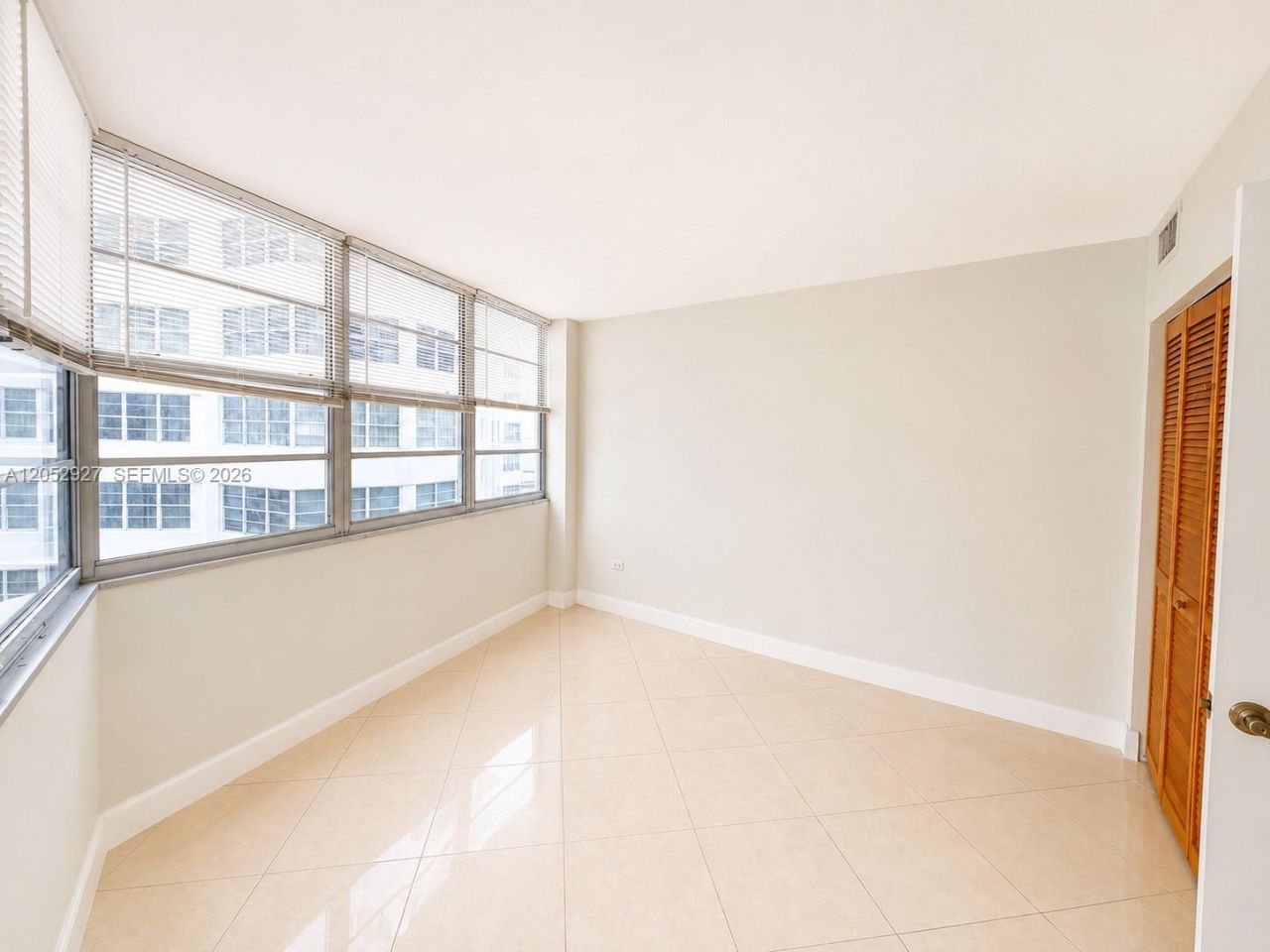 825 Brickell Bay Dr , Unit 1245, Miami, FL 33131 Photo