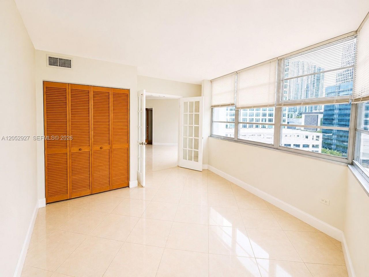 825 Brickell Bay Dr , Unit 1245, Miami, FL 33131 Photo