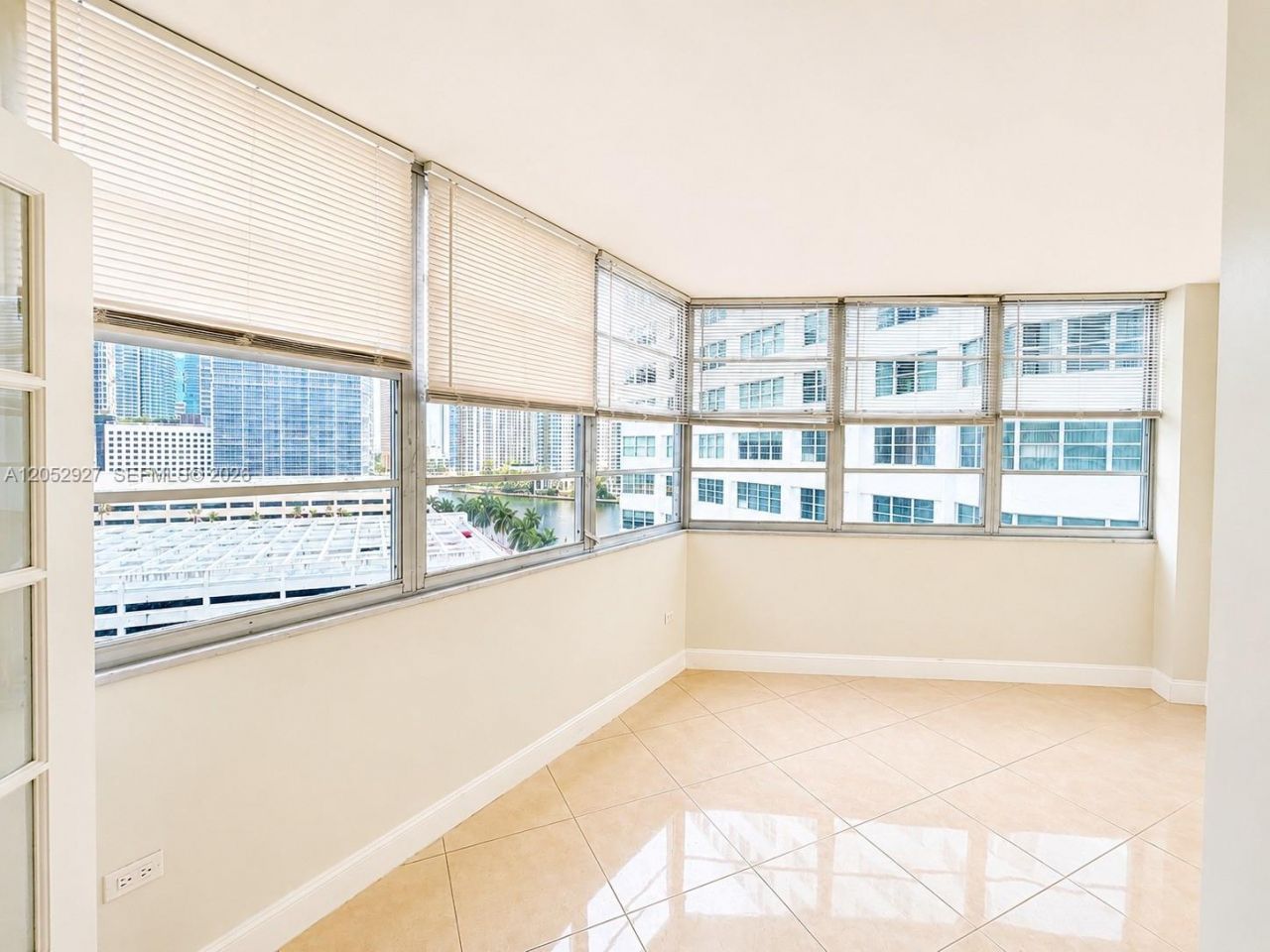 825 Brickell Bay Dr , Unit 1245, Miami, FL 33131 Photo