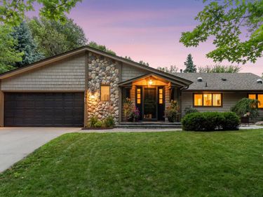 15411 Village Woods Drive, Eden Prairie, MN 55347
