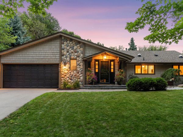 15411 Village Woods Drive, Eden Prairie, MN 55347