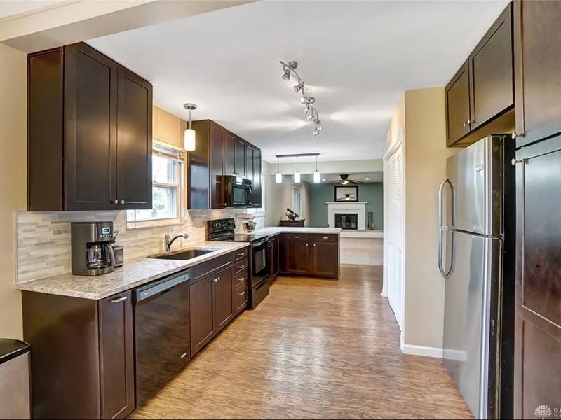 2108 N Fairfield Road, Beavercreek, OH 45431 Photo 8