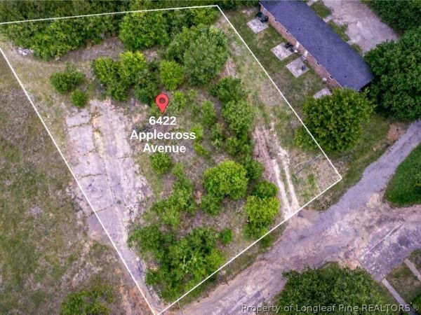 6422 Applecross Avenue , Fayetteville, NC 28304
