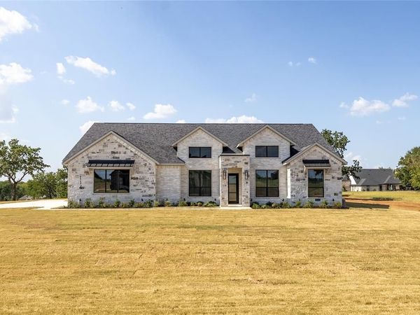 114 Red Bud Road, Boyd, TX 76023