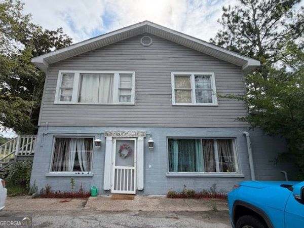 305 Holmesville Avenue, Baxley, GA 31513