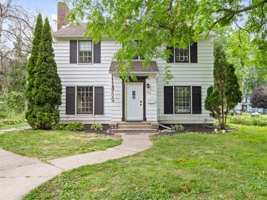 104 Spring Street, Kenyon, MN 55946