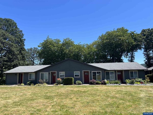 1131 29th Av, Sweet Home, OR 97386