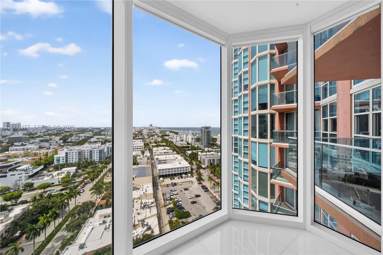 300 S Pointe Dr, Unit 2104, Miami Beach, FL 33139 Photo