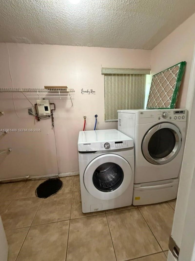 6645 Franklin St , Unit 1, Hollywood, FL 33024 Photo