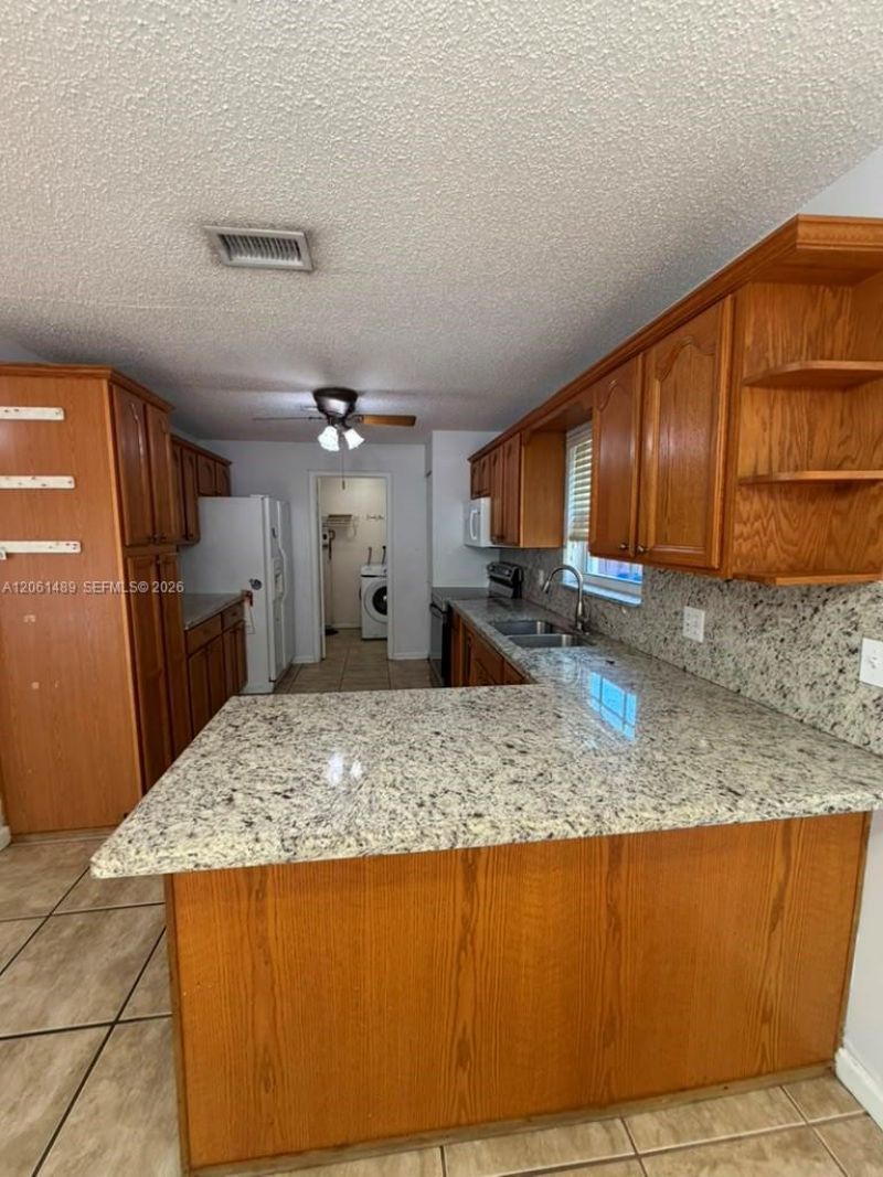 6645 Franklin St , Unit 1, Hollywood, FL 33024 Photo