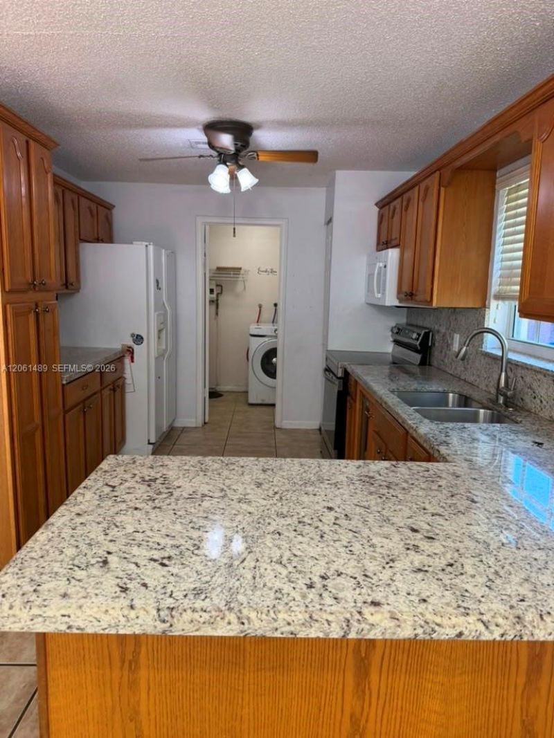 6645 Franklin St , Unit 1, Hollywood, FL 33024 Photo