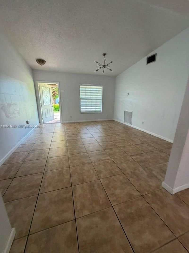 6645 Franklin St , Unit 1, Hollywood, FL 33024 Photo