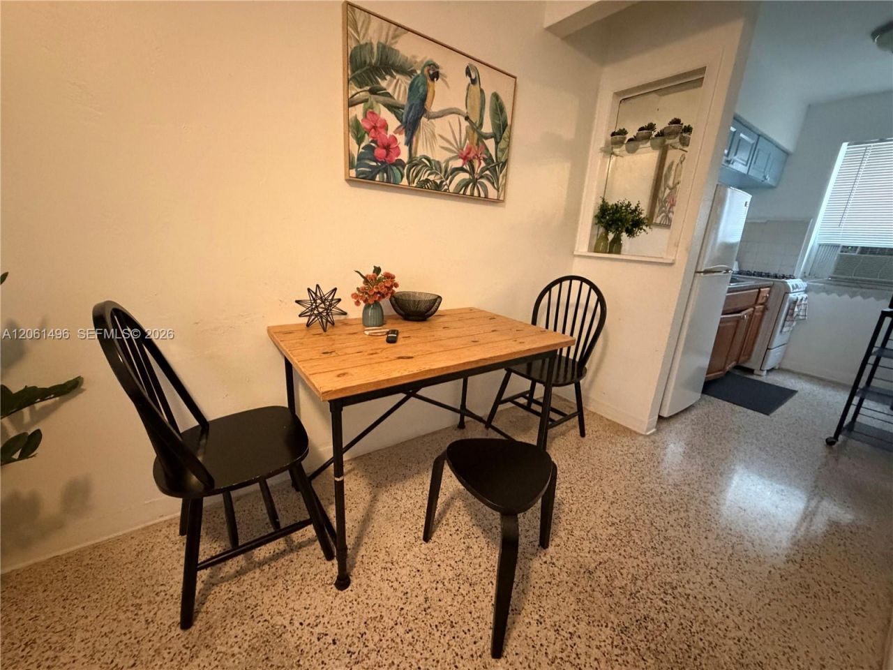 461 SW 6th St , Unit 8, Miami, FL 33130 Photo