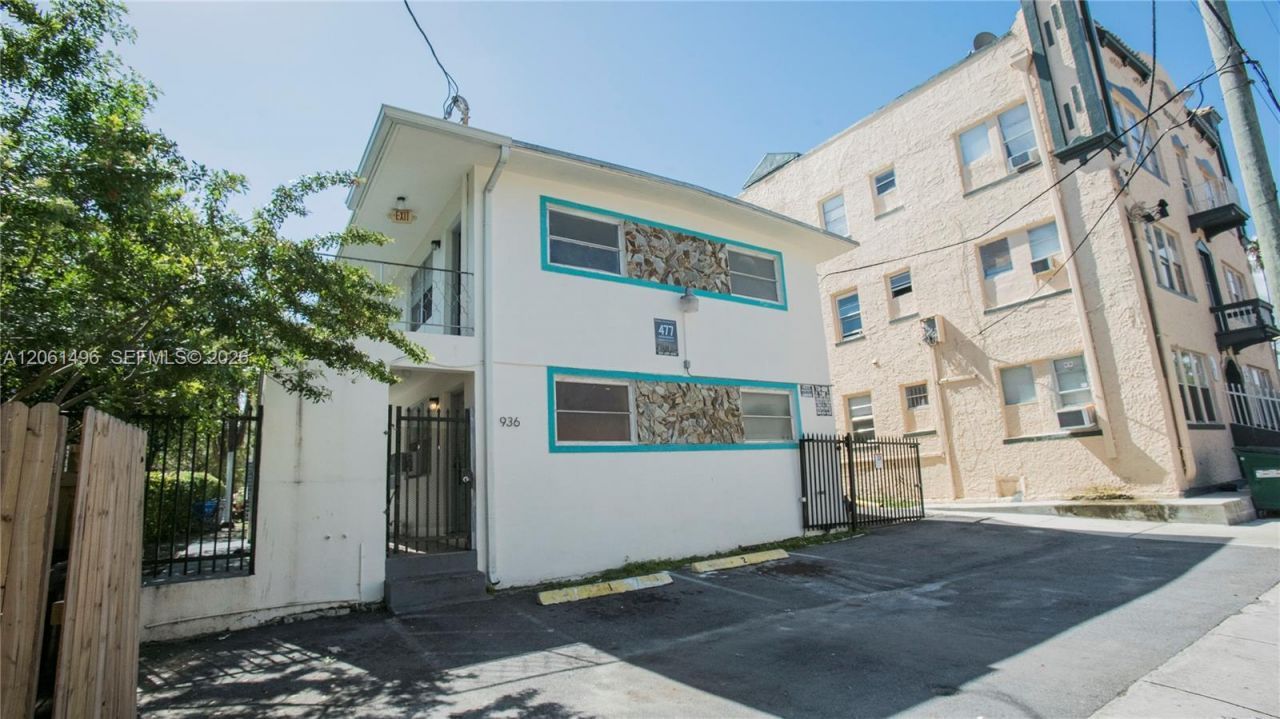461 SW 6th St , Unit 8, Miami, FL 33130 Photo