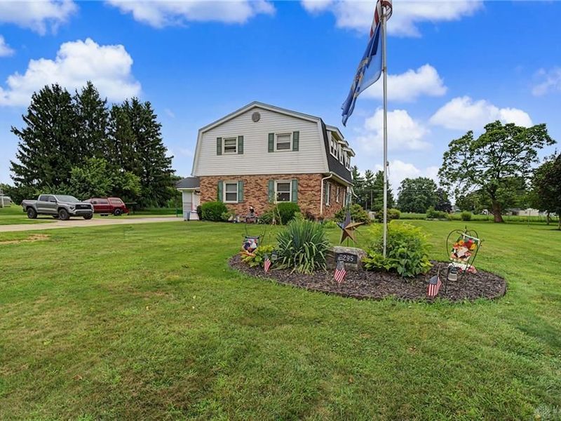 5295 David Drive, Tipp City, OH 45371 Photo 3