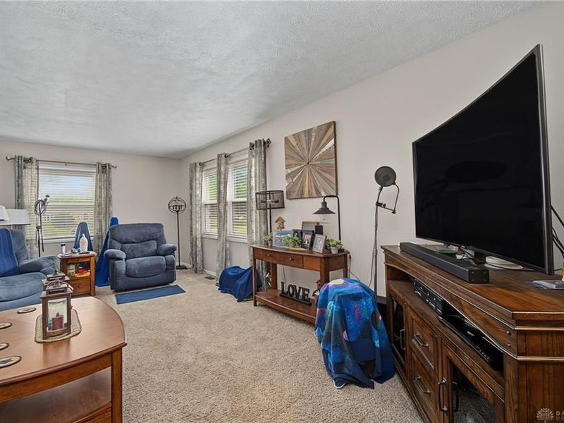 5295 David Drive, Tipp City, OH 45371 Photo 6