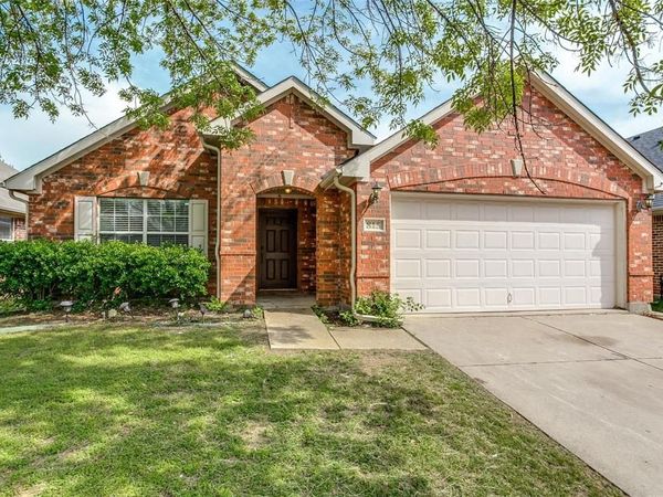 815 Creekside Drive, Little Elm, TX 75068