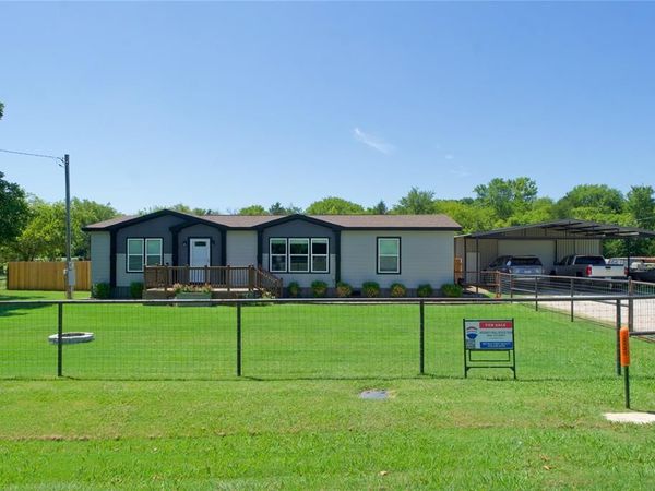 88 County Road 188, Gainesville, TX 76240