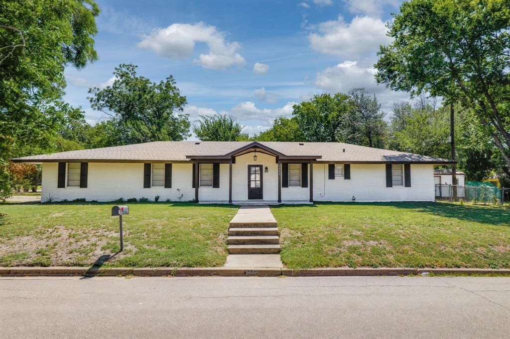 3000 Old Robinson Road , Waco, TX 76706 Main Photo