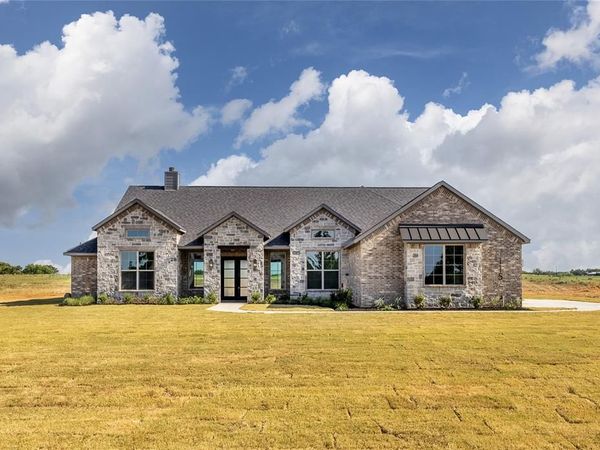 115 Red Bud Road , Boyd, TX 76023