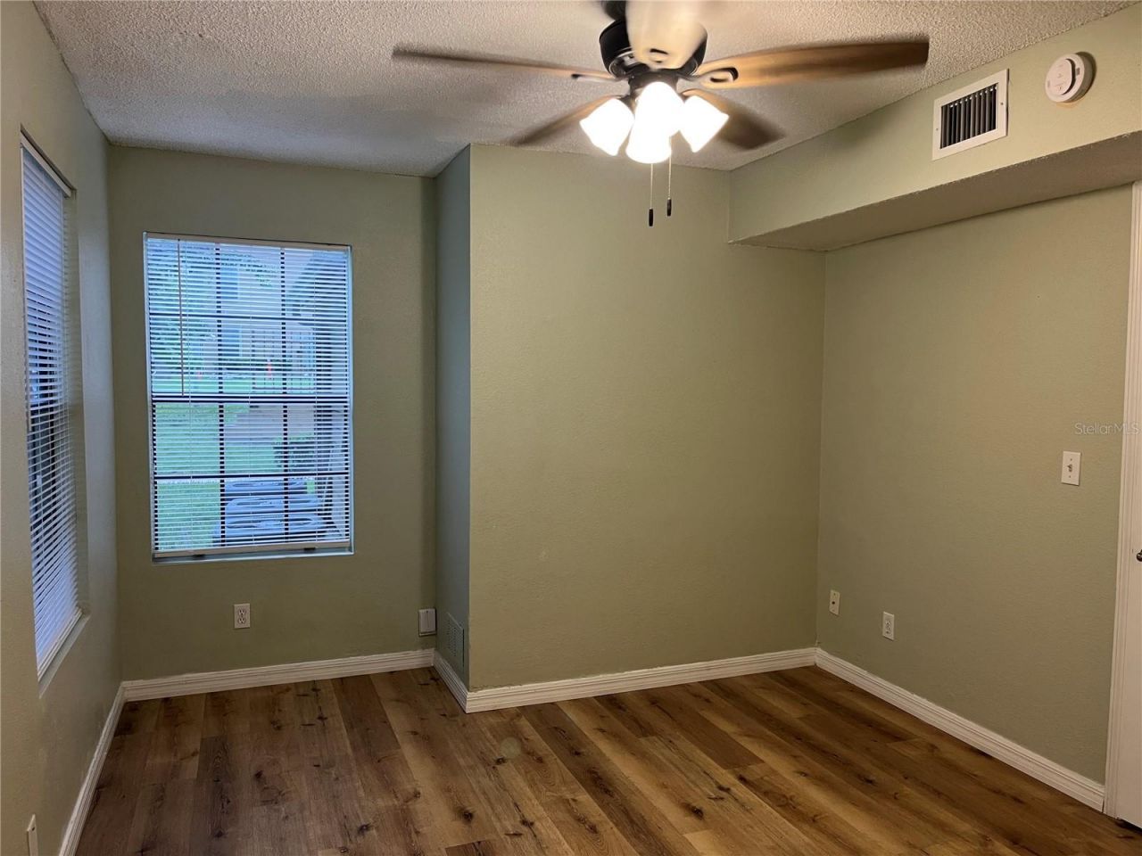 355 Lakepointe Drive, Unit 102, Altamonte Springs, FL 32701 Photo