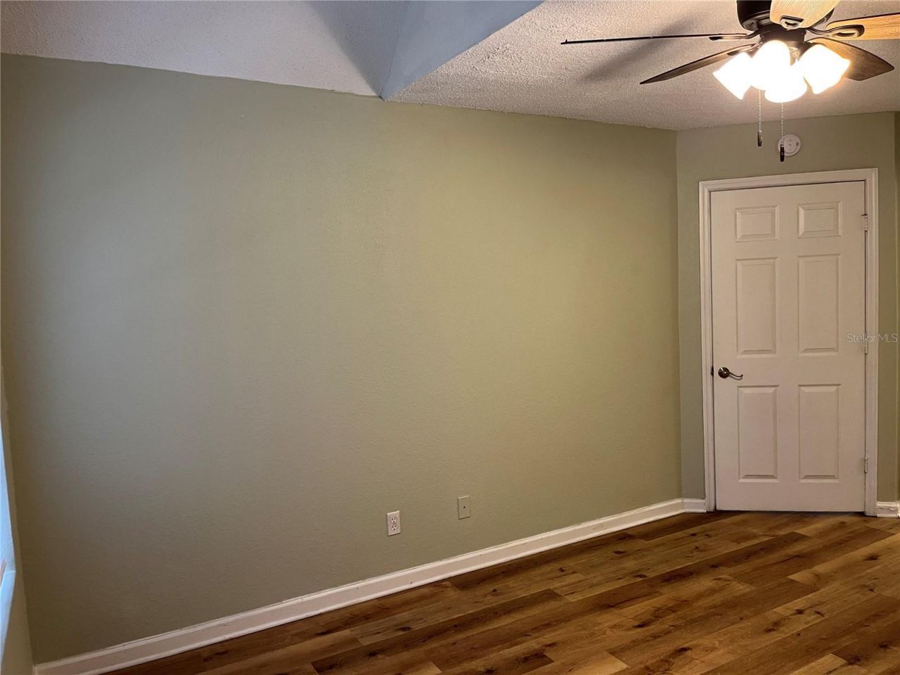 355 Lakepointe Drive, Unit 102, Altamonte Springs, FL 32701 Photo