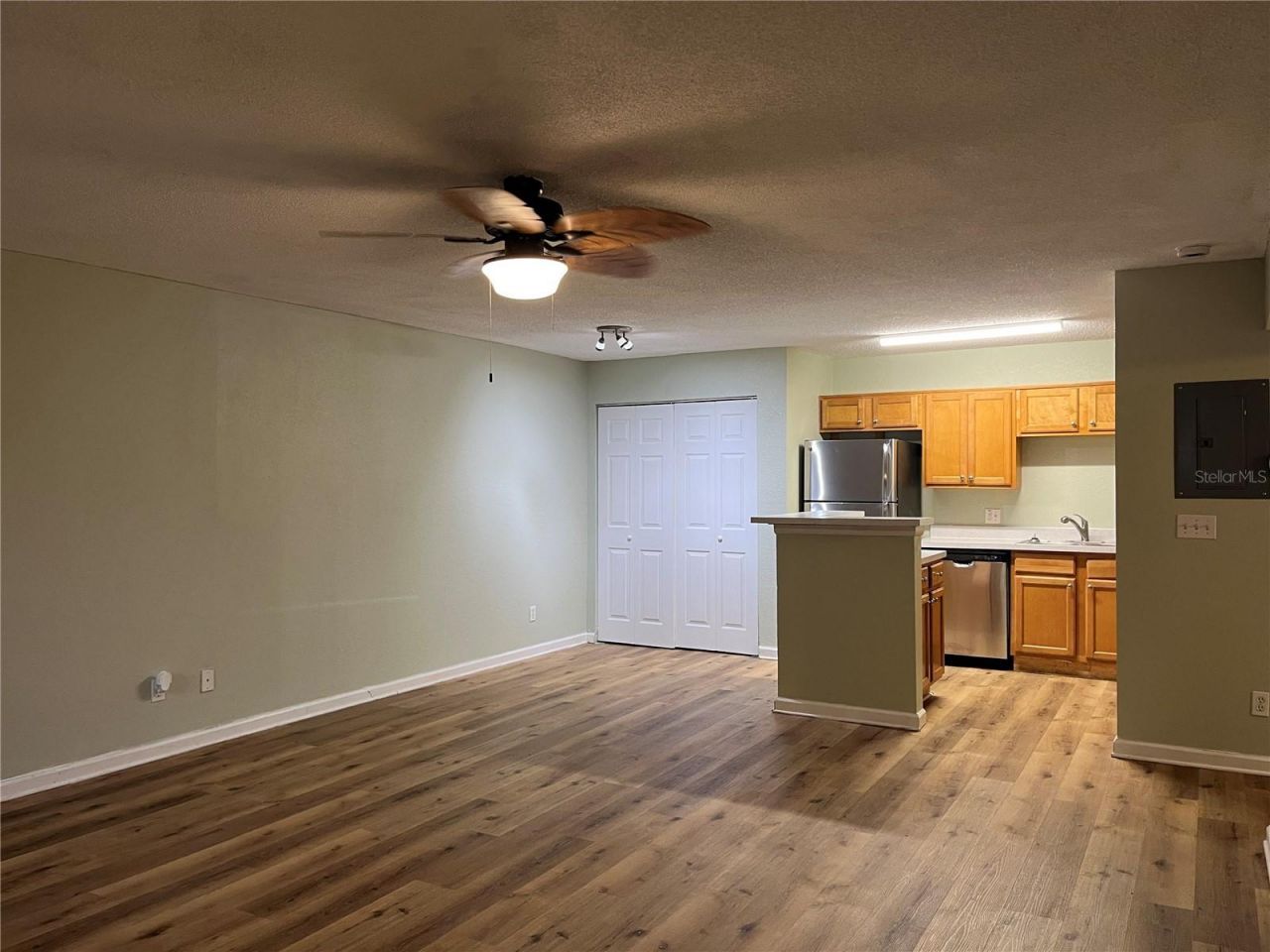 355 Lakepointe Drive, Unit 102, Altamonte Springs, FL 32701 Photo